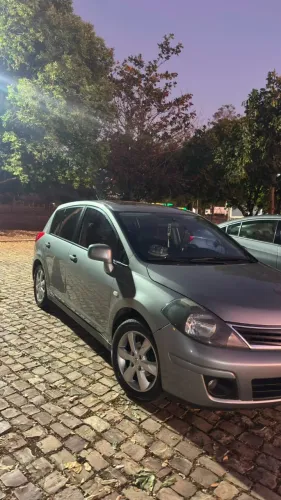 Nissan Tiida SL 1.8/1.8 Flex 16V Mec. 2010