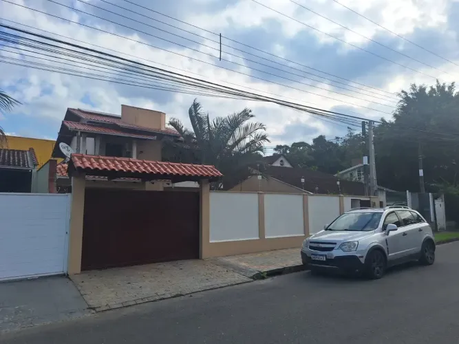 Imóvel para locação com 252 m² com piscina suíte mais 2 quartos - Joinville - SC