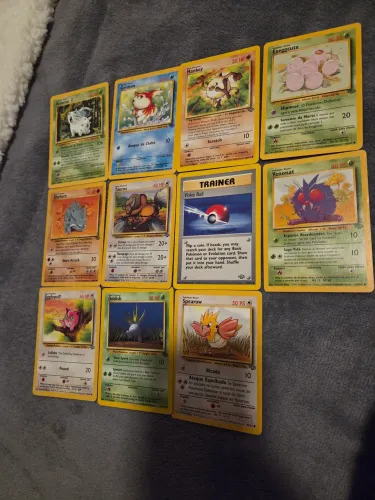 11 cartas jungles em otimo estado