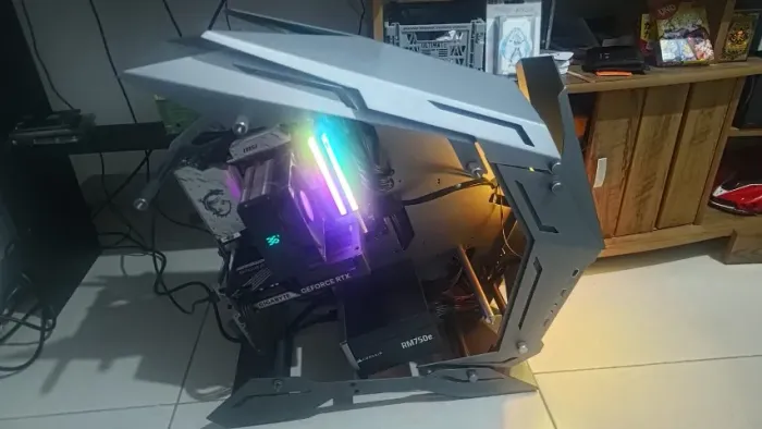 PC Gamer Ryzen 7 9700X. Troco por notebook (Asus Rog Strix, Alienware ou equivalente)