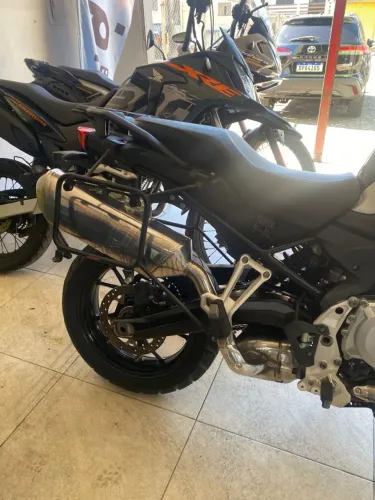 BMW F750 2021 (shalom veiculos)
