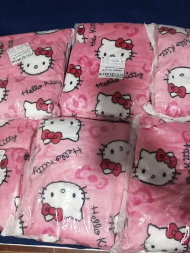 Calça hello kitty