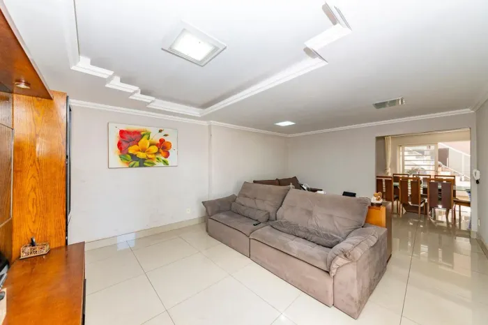 Casa à Venda - Nova Gameleira, 4 Quartos, 420 m2