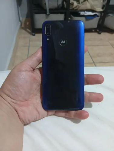 Motorola Moto E6 Plus usado