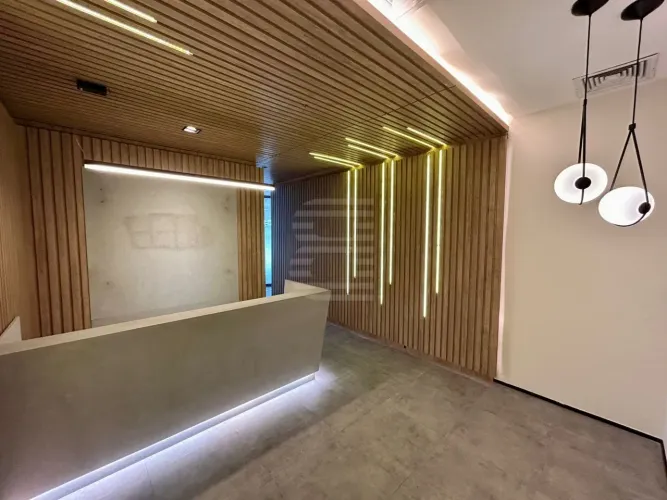 Sala comercial para alugar no Cambui, Edificio 575, na Avenida Norte Sul.