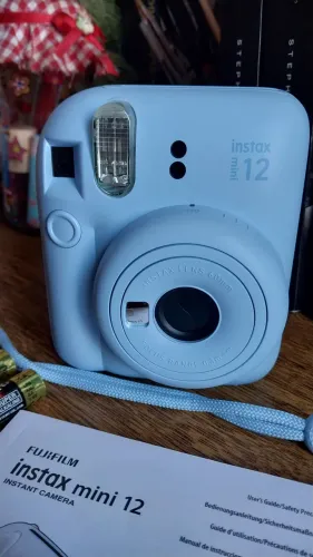 Câmera Digital Instantânea INSTAX MINI 12 POLAROID