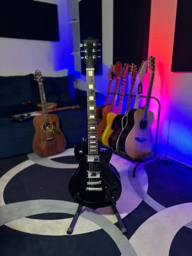 Guitarra Walczak V-Rod Les Paul 