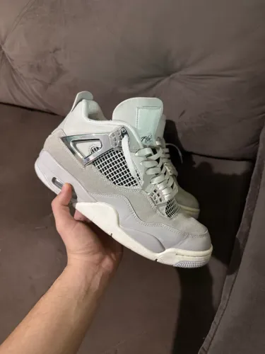 Jordan 4 frozen moments