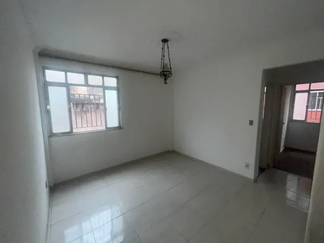 Apartamento com 2 quartos no segundo andar do Bnh do Alto da Serra