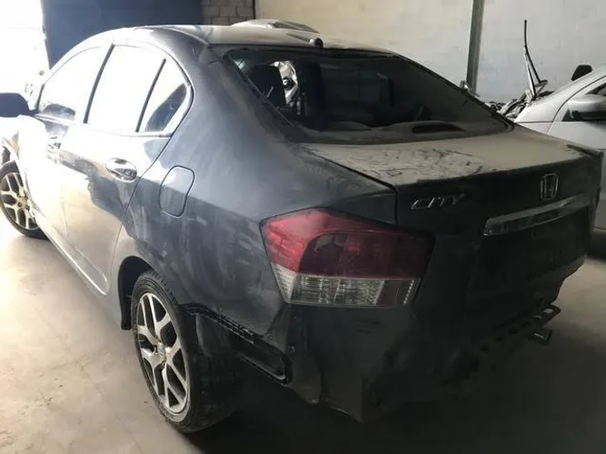 Honda city 2012 para retirada de peças