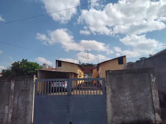 Casa à venda no Jd Alvorada em Cosmópolis
