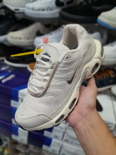 Tênis Nike Air Max Plus