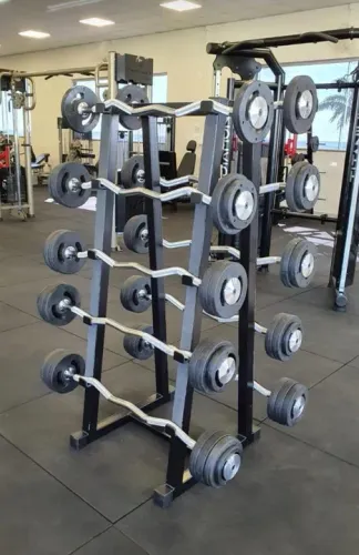 KIT BARRAS MONTADAS RETO OU W INJETADAS 12 Á 30KG + SUPORTE