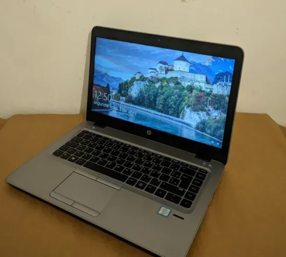 Notebook HP Core i5 6° geração 8gb RAM