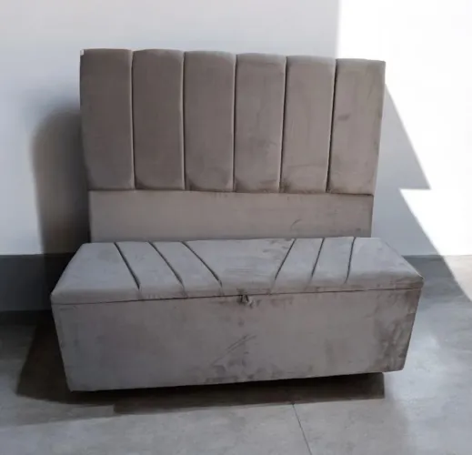 Conjunto cabeceira e bau recamier 