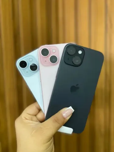 iPhone 15 256 GB Seminovo | 6 Meses Garantia | Loja Física | Até 18x | Brindes Especiais