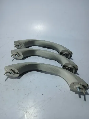 Kit alça teto pqp nissan versa 2016/ 2017 (usado)