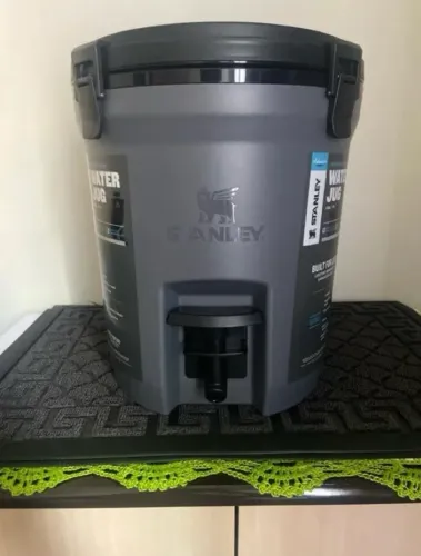 Garrafa térmica de 7 litros Stanley 