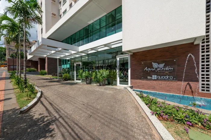 Apartamento à venda na Rua Prefeito Hugo Cabral no centro de Londrina - Aquajardim