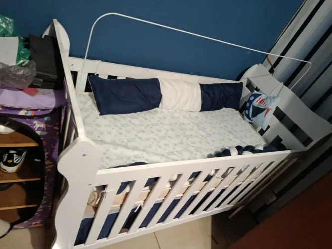 Berço  + colchão 