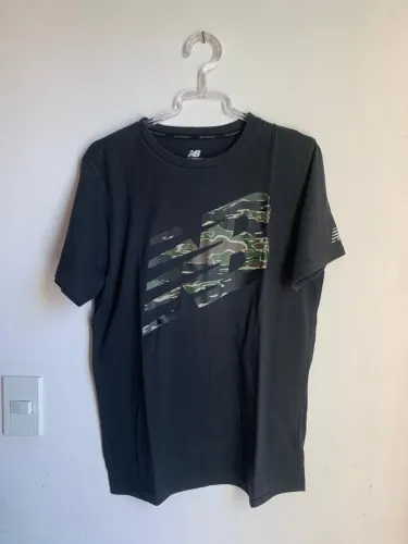 Camiseta New Balance Camuflada - Original Tamanho M