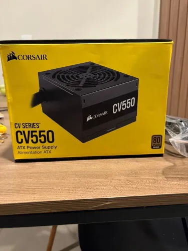 Fonte Corsair Cx550w 80plus Bronze