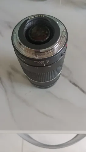Lente Canon EF 75-300
