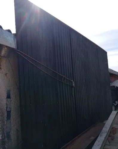 Portão Reforçado de correr com portãozinho conjugado
