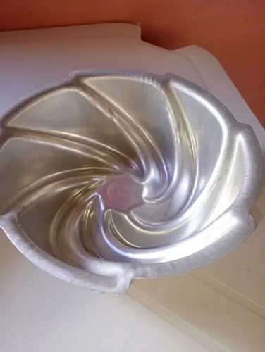 Forma de bolo em alumínio as duas 60
