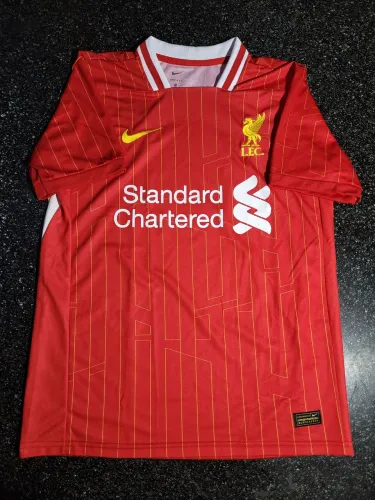 Camisa Liverpool 2021/22 Nike - Tamanho M