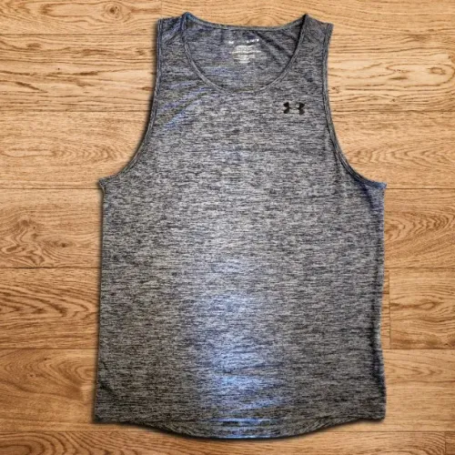 Camiseta Regata Under Armour Tamanho M