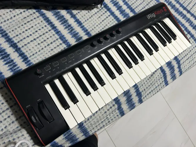 Teclado controlador mid iRig keys 2 pro 37 oitavas - semi novo