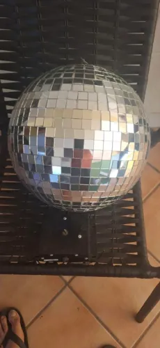 Globo Espelhado para Festa ja vai com motor giratória 