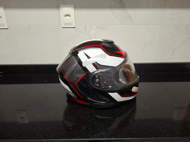 Capacete Shoei Neotec 3 tamanho 60 sem intercomunicador