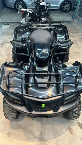 Vendo quadriciclo 750 cc