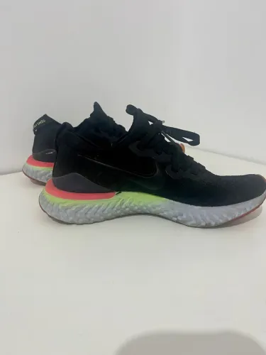 Tênis Nike Epic React Flyknit - Preto