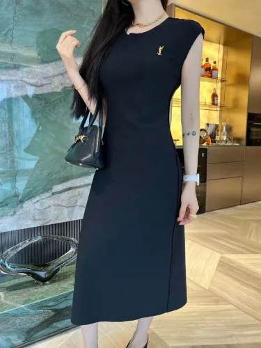 Vestido Yves Saint Laurent 