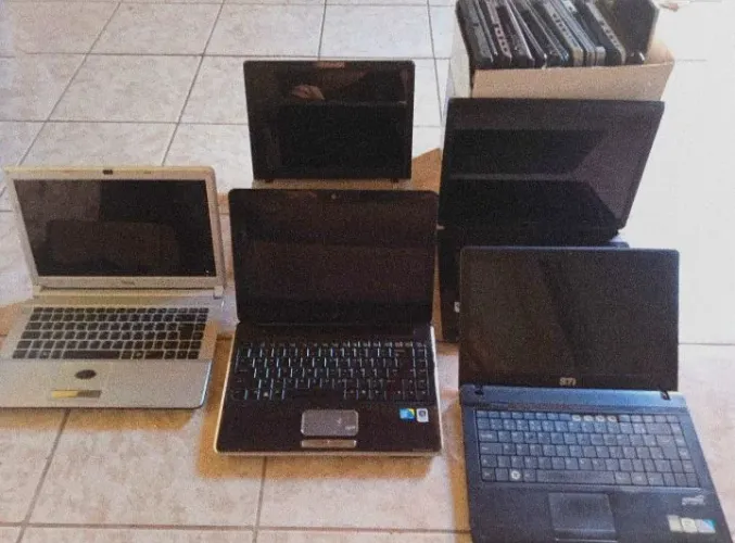Vendo lote de 20 notebook! Leia a discrição abaixo! Dispenso Curiosos. "Aceito ofertas!?
