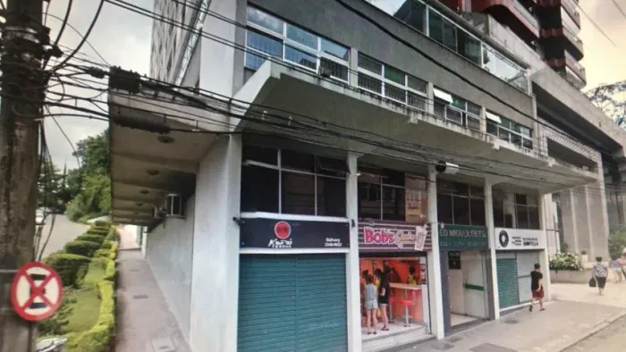 Loja Galeria Centro Petrópolis / Ed. Miguel Detsi, loja 05
