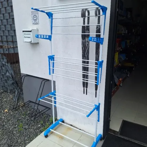 Varal de Chão Vertical com Abas Retráteis 40Kg