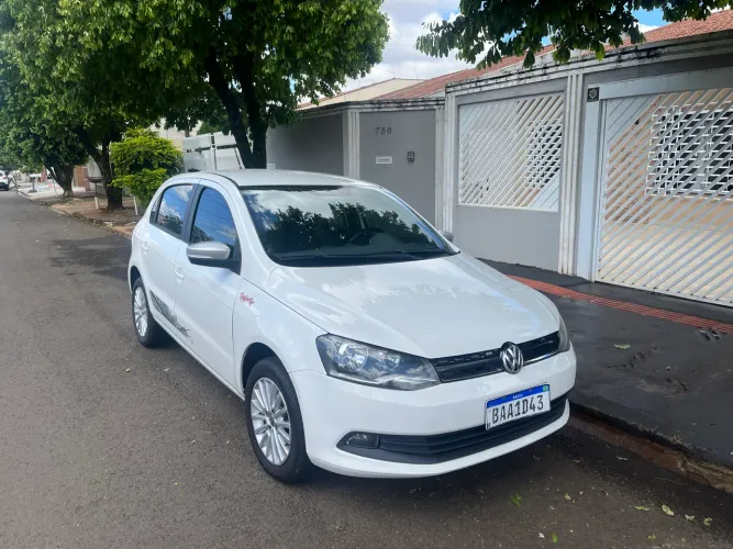 Volkswagen Gol Geração VI Rock IN RIO 1.0 8V MI Total Flex Mec. 4P 2016