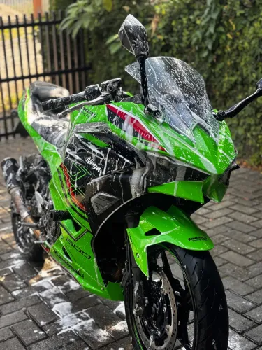 Ninja 500 SE com 5200km