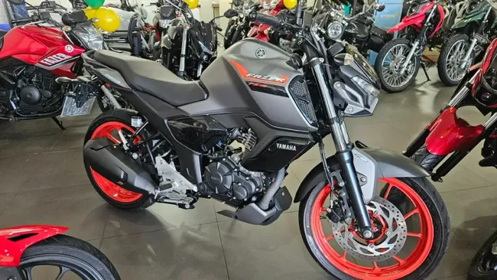 Fz15 2025 Nova! Só 4600 Km