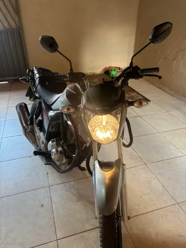 ? CG Fan 160 2021 - Conservada e pronta pra rodar!
