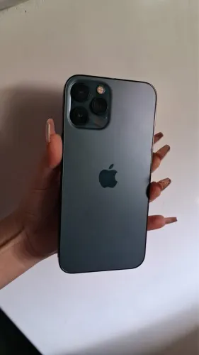 iPhone 12 Pro Max azul