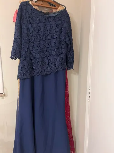 Vestido de festa manga longa renda em tecido de ótima qualidade.