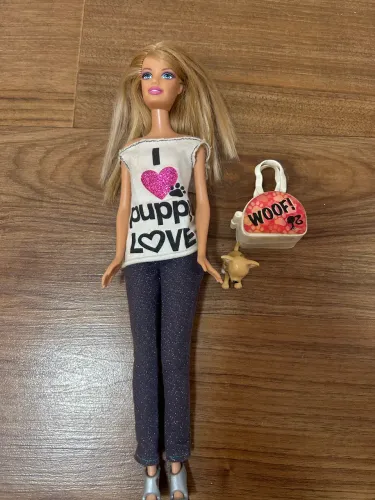 Barbie puppy love