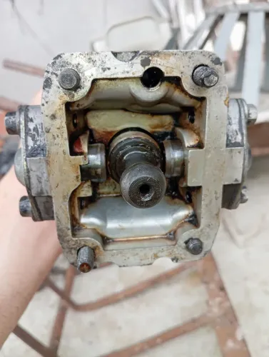 Alavanca de marcha da Iveco daily do ano de 1999 é o ano 2005