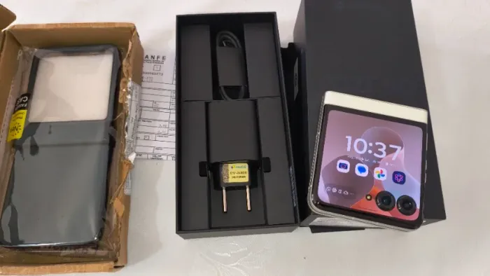 Câmera Canon T6 ou T7 quer trocar por Smartphone Premuim Moto Rarz 60 Dobravél?