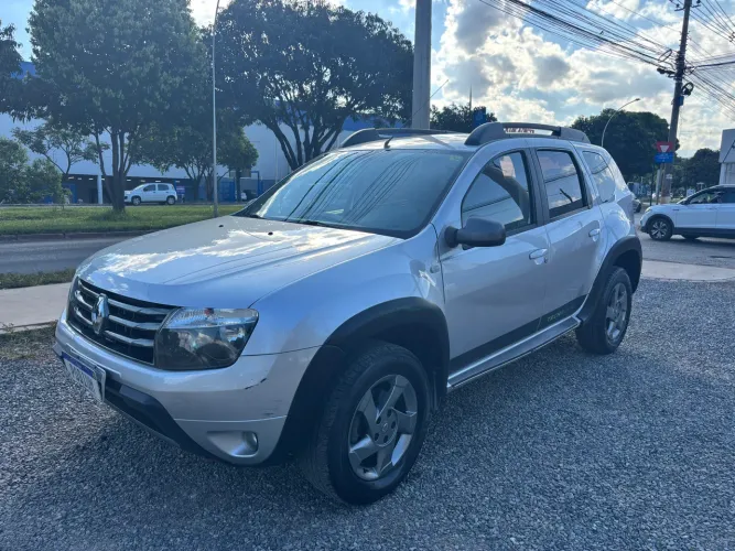 Renault Duster Dynamique 2.0 Hi-flex 16V Aut. 2015